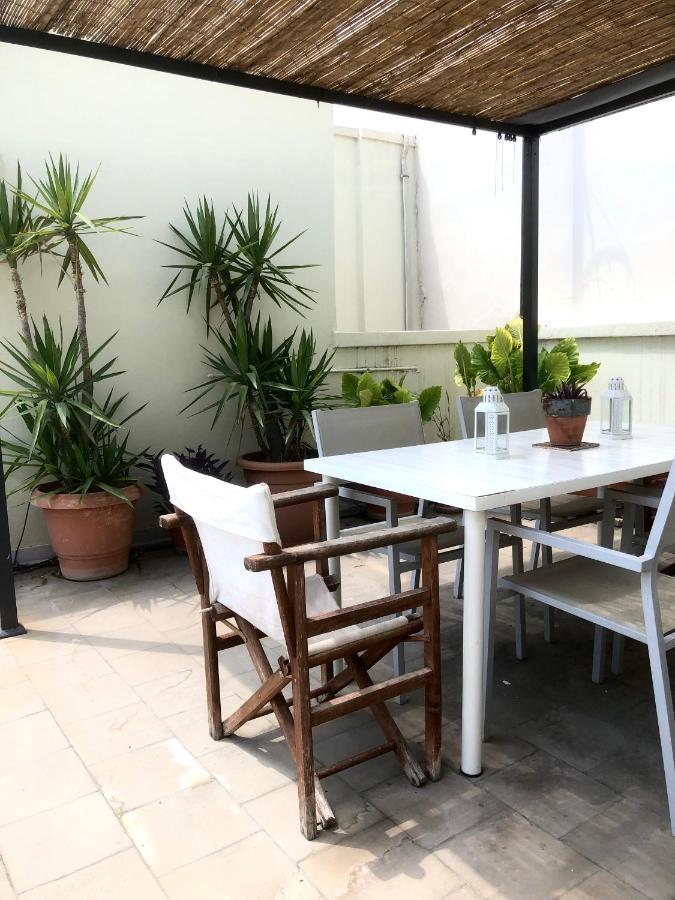 Mid Century 3 Bdr City Centre Townhouse Atenas Exterior foto